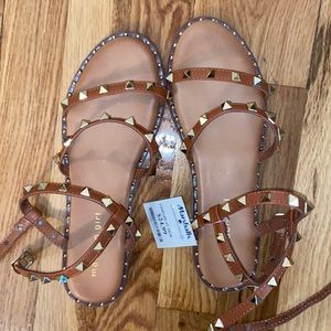 NWT Madden Girl Brown Studded Sandals